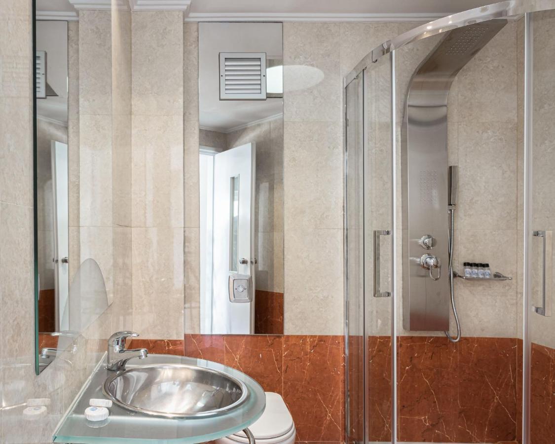 Kreoli Suites Glyfada Atenas Exterior foto