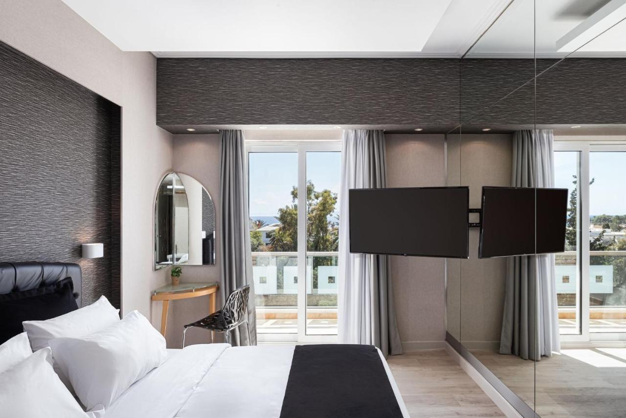 Kreoli Suites Glyfada Atenas Exterior foto